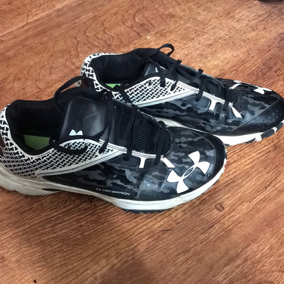 under armour deception turf shoes